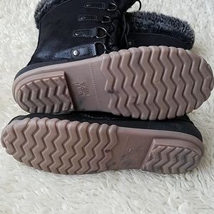 yuu shoes clearance